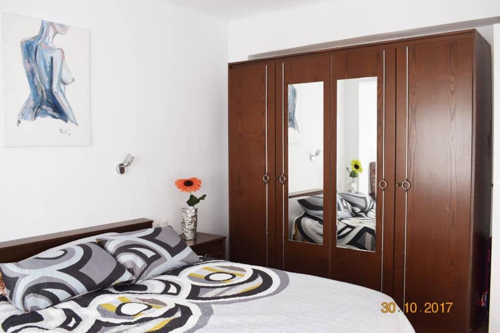 Apartamento En El Centro De Аліканте Екстер'єр фото